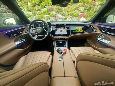مرسيدس E300 2024 اسود 24