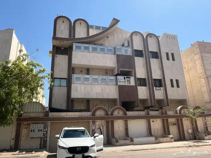 للبيع عمارة في حي الحزام قريب الحرم 0