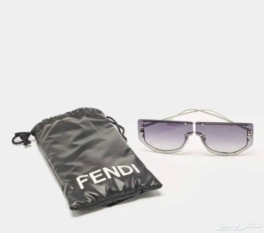نظارة فندي نسائية جديدة بكامل المرفقات ( اصلي ) Fendi index