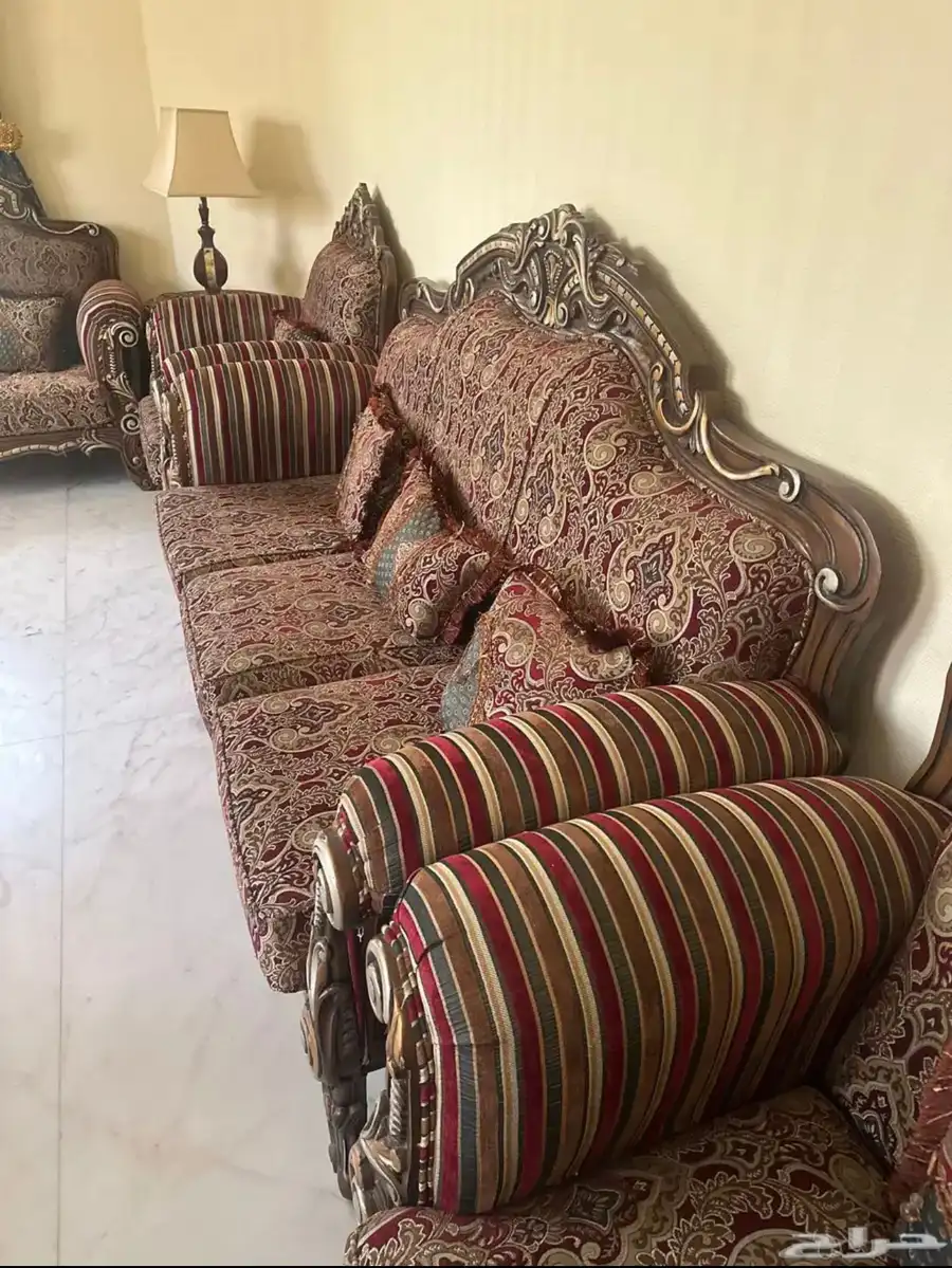 كنب كلاسيك نظيف 2