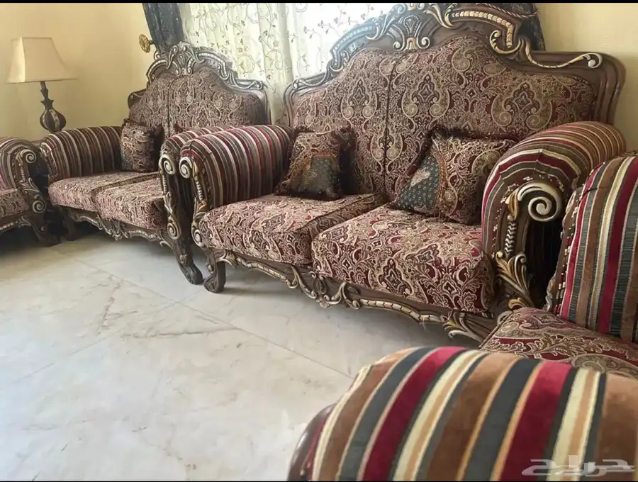 كنب كلاسيك نظيف 1
