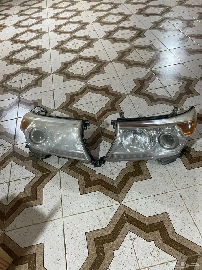 شمعات لاندكروزر 0