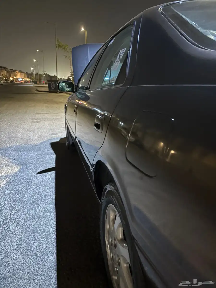 للبيع تيوتا كامري موديل 2000 وارد امريكا 18