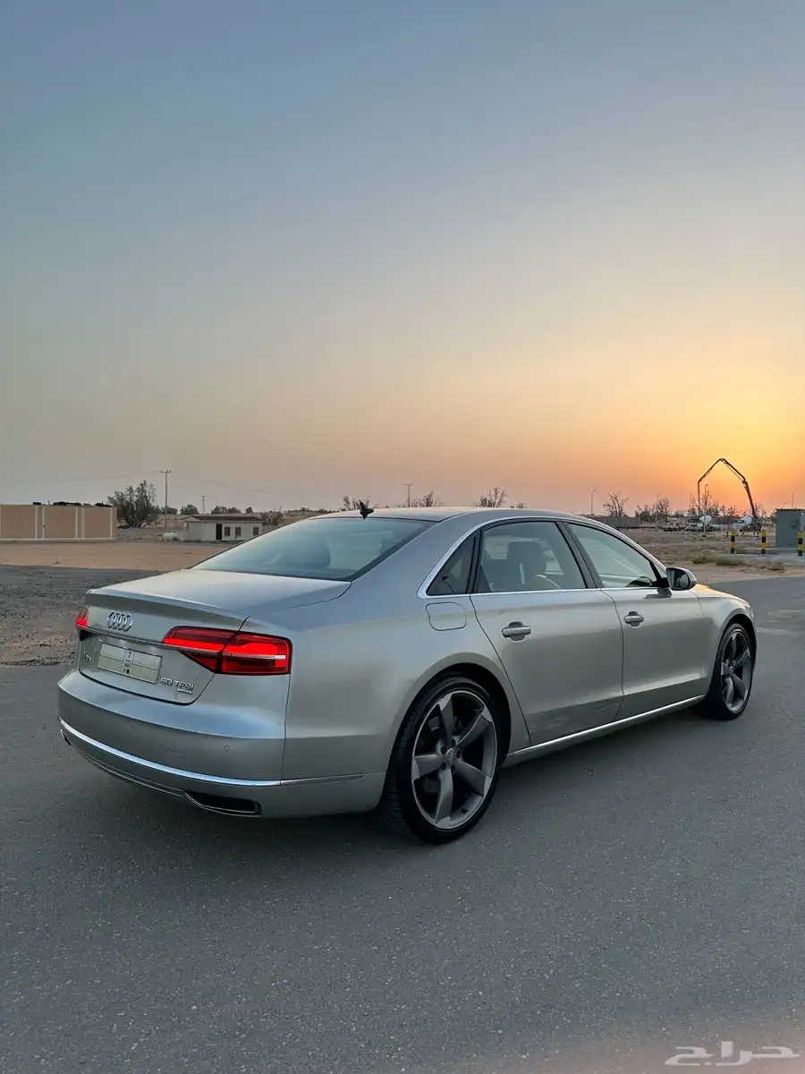 أودي A8L فل كامل 8