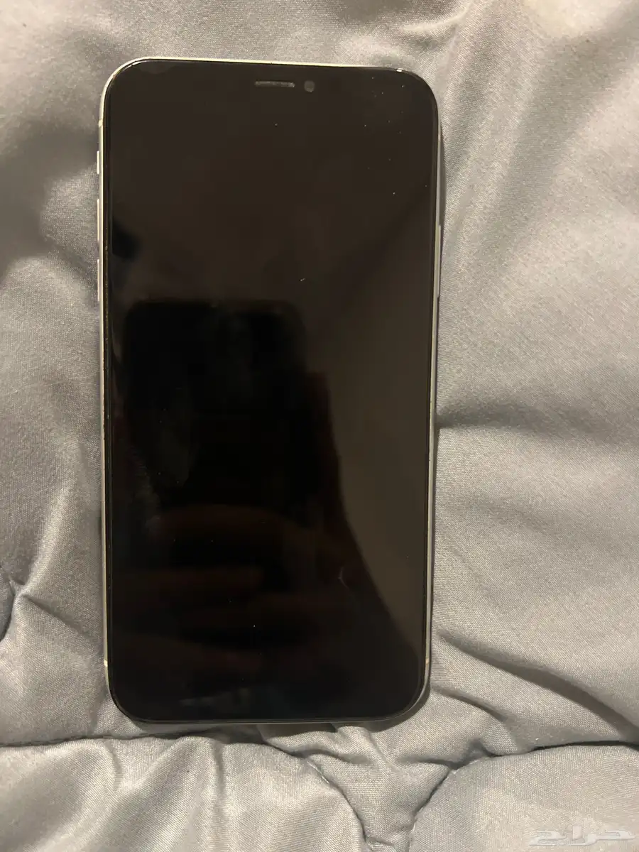 ايفون xr 128 g الجوال شغال يبيله شاشة عشان اللمس فقط 0