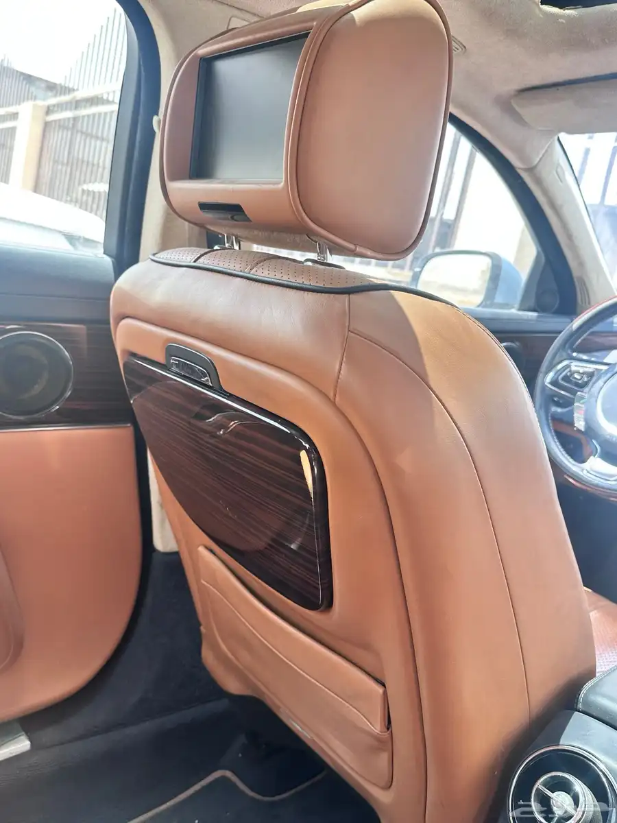 جاكوار xj 2012 3