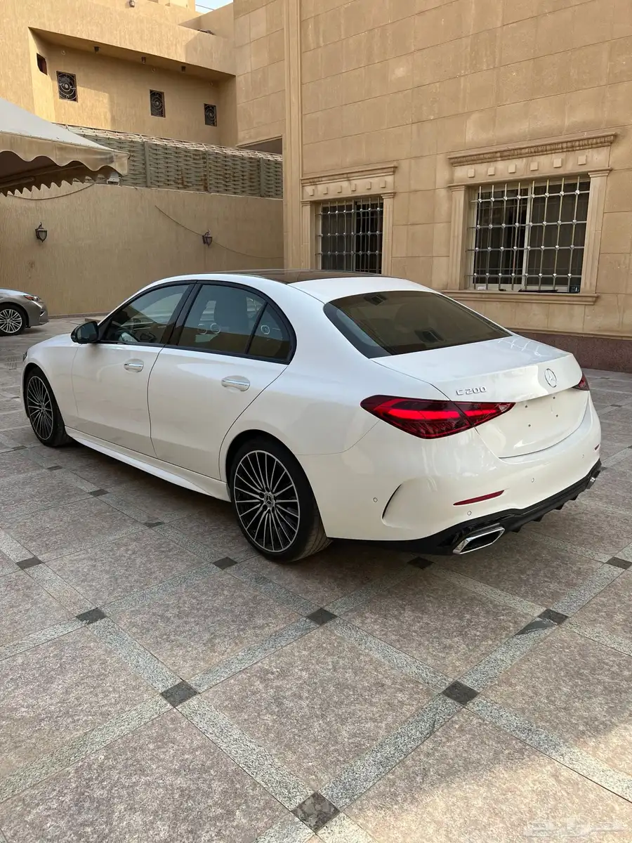 مرسيدس C200 موديل 2025 خليجي جديد بريميوم 24