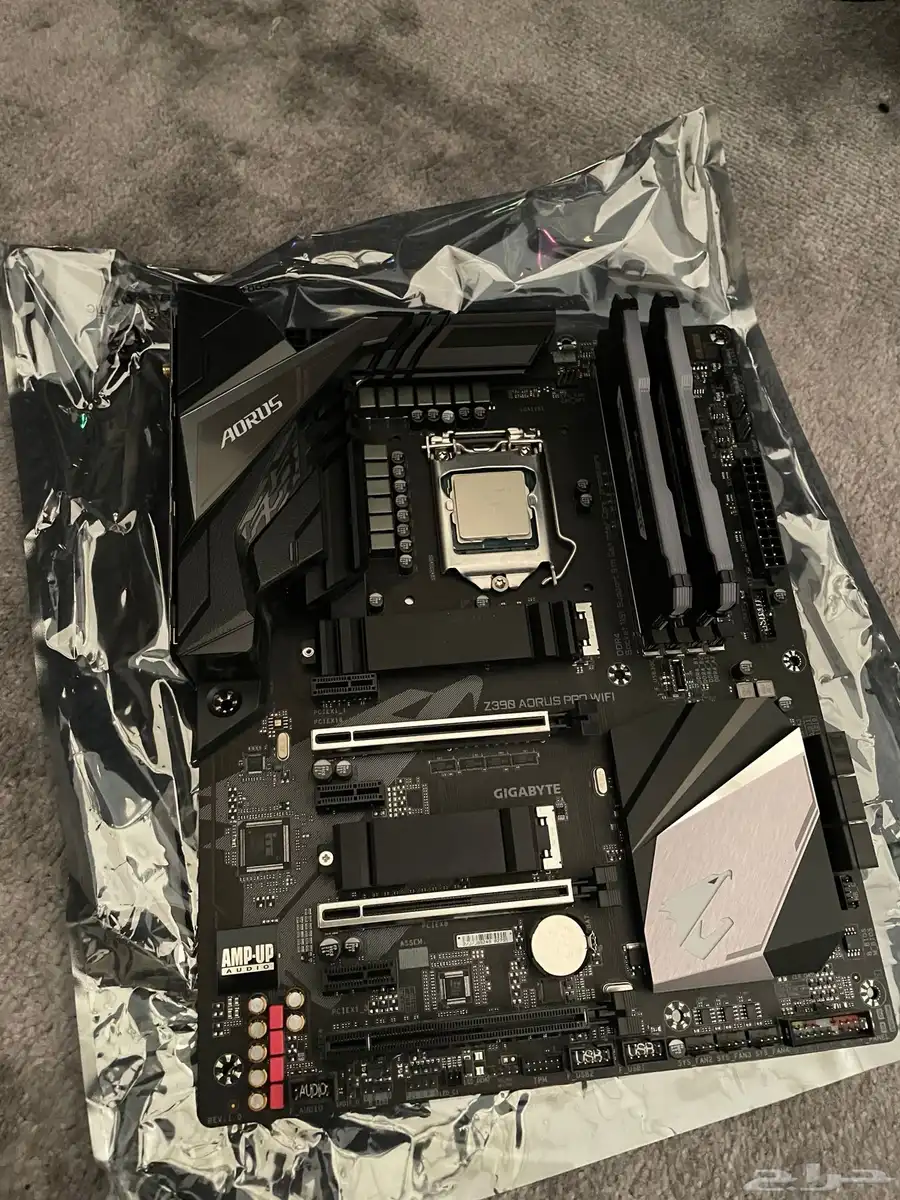 i7 9700kf   Motherbord GIGABYTE Z390   16 gb ram 0