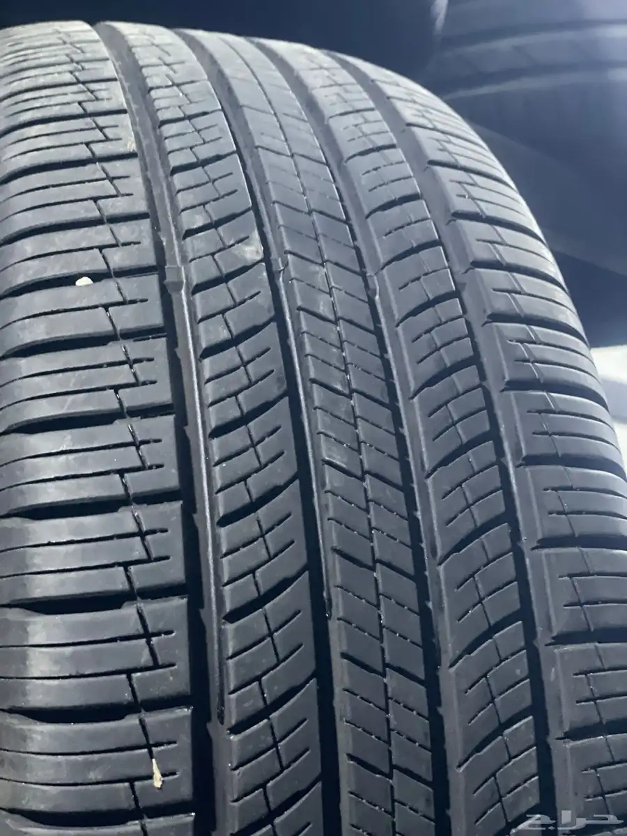 كفرات نكسن Nexen كورية شبه جديدة - مقاس 225 55 19 1