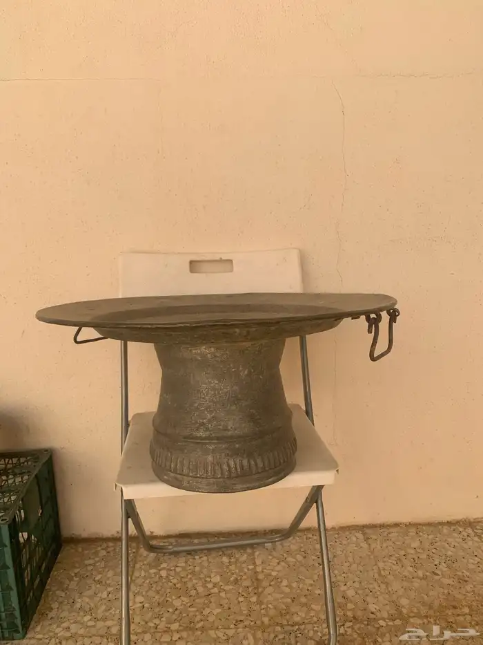 صنية ( موكرة ) نحاس احمر قديمة 0