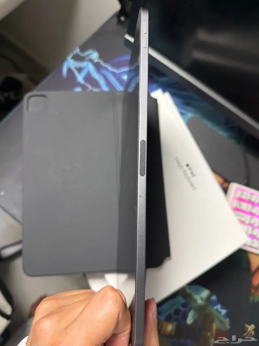 مع كيبورد ابل ipad air 5 ايباد اير الجيل الخامس معالج M1 1