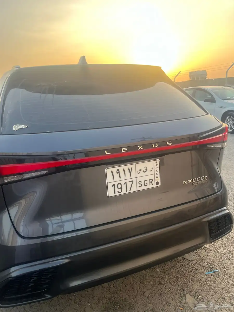 لكزس RX500h 2023 f sport مصدوم فل كامل 3