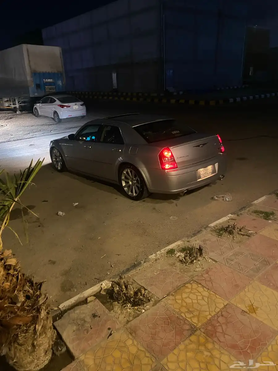 كرايسلر SRT8 اصلي 6