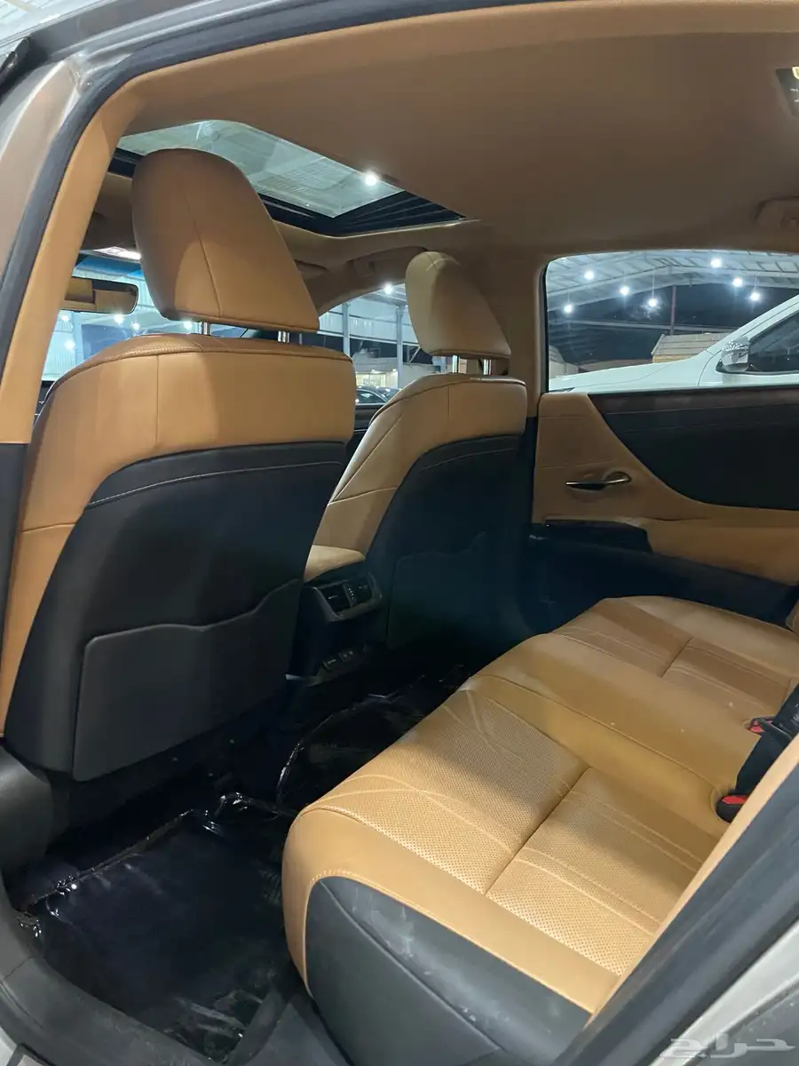 لكزس ES350 موديل 2023 (CC) 16