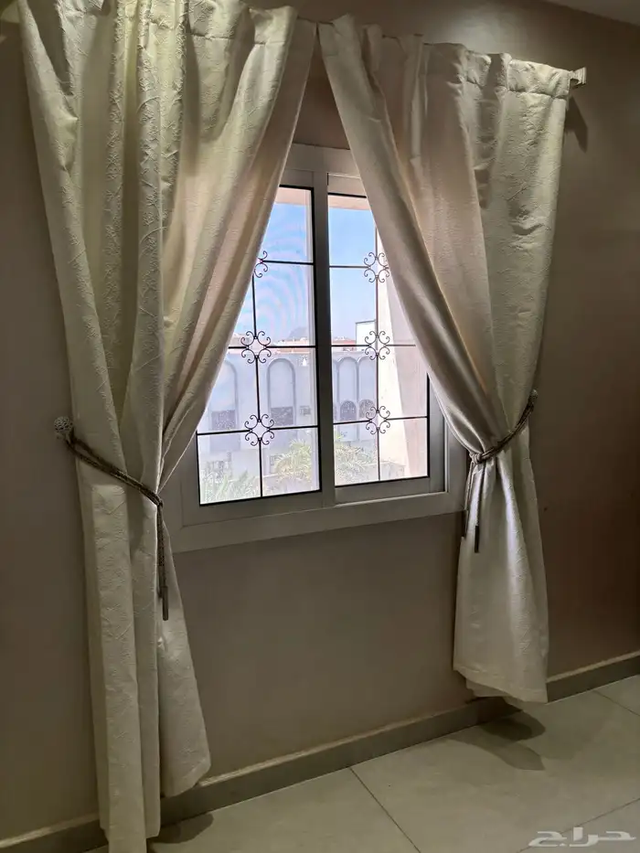 ستارة استخدام جديد ونظيف 0