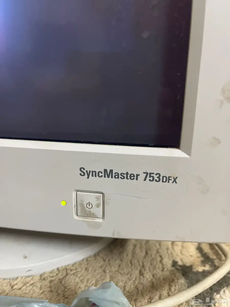 شاشة سامسونج قديمه نظيفه syncmaster 753dfx 3