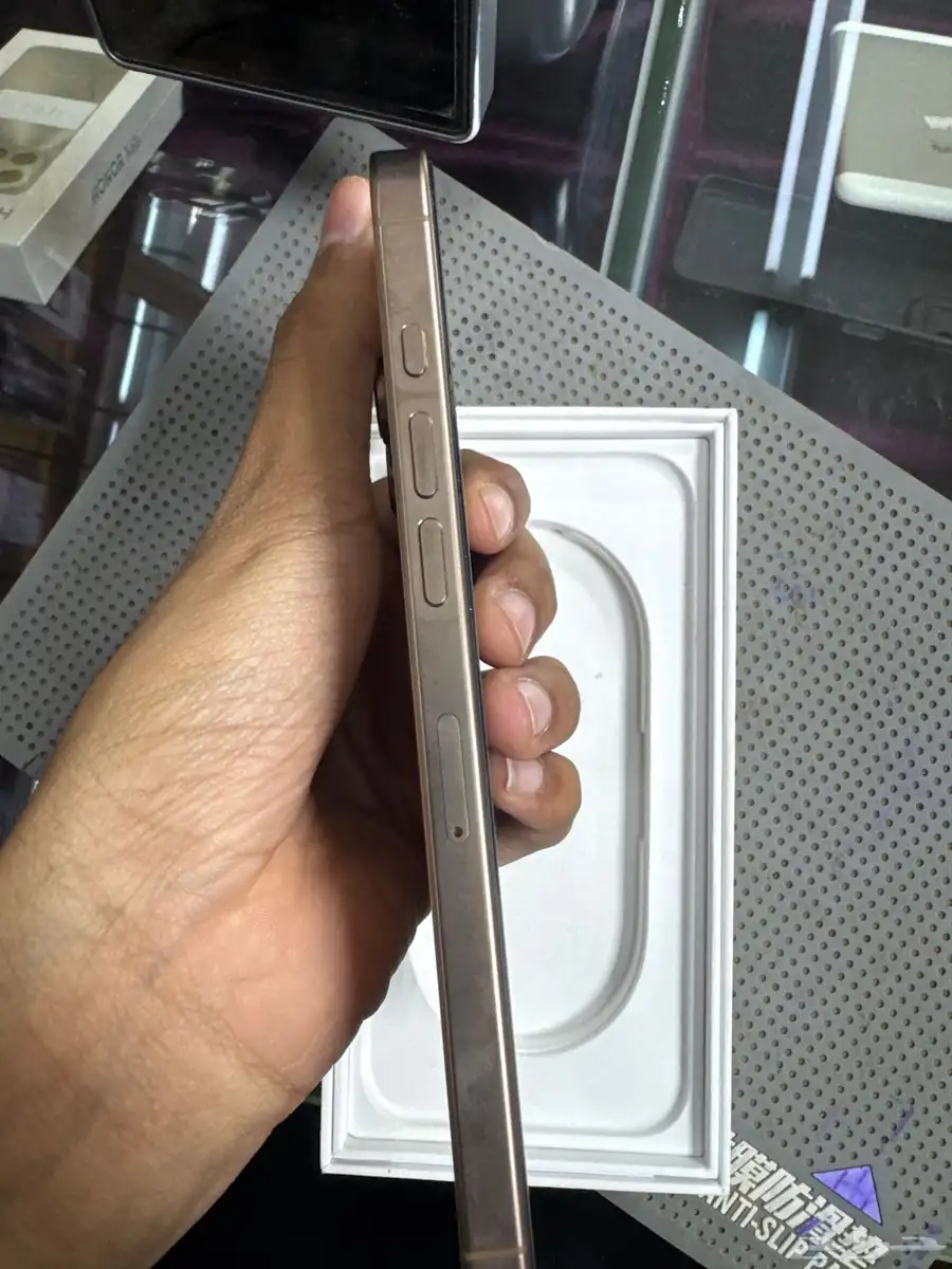 آيفون 16 Pro MAX 256 1