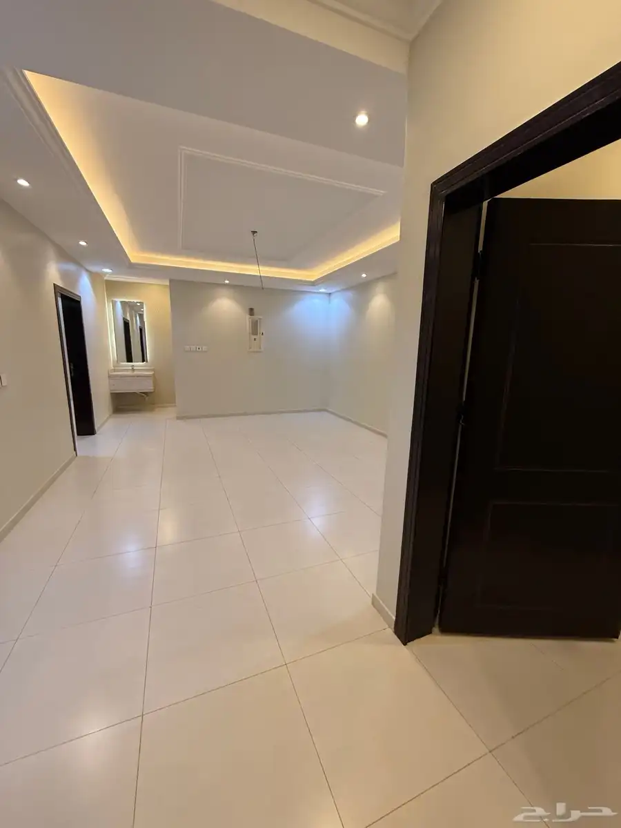 للبيع شقق علويه ببايكه وغرفه سائق حي الموسي خميس مشيط 480 14