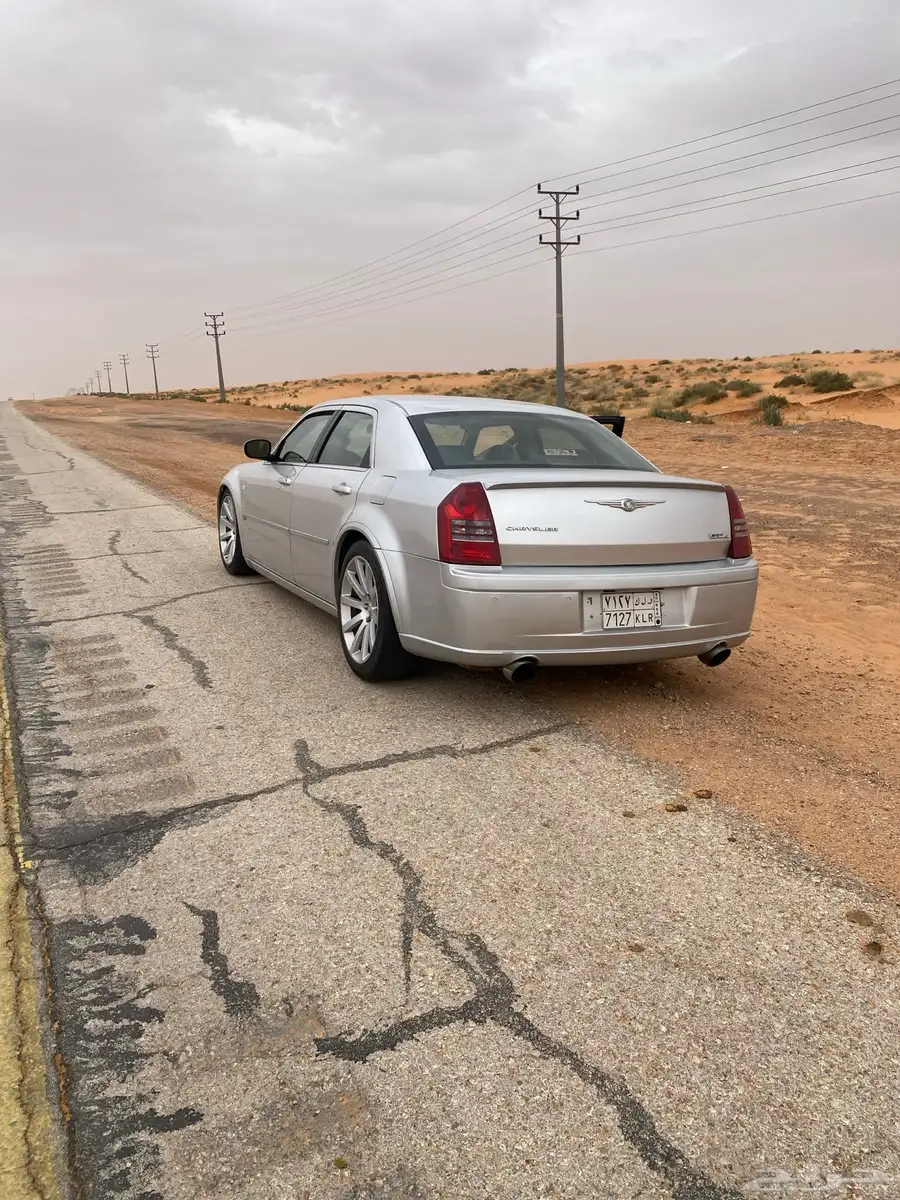كرايسلر SRT8 اصلي 3