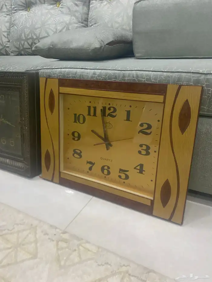 ساعات ودولاب صغيره 2