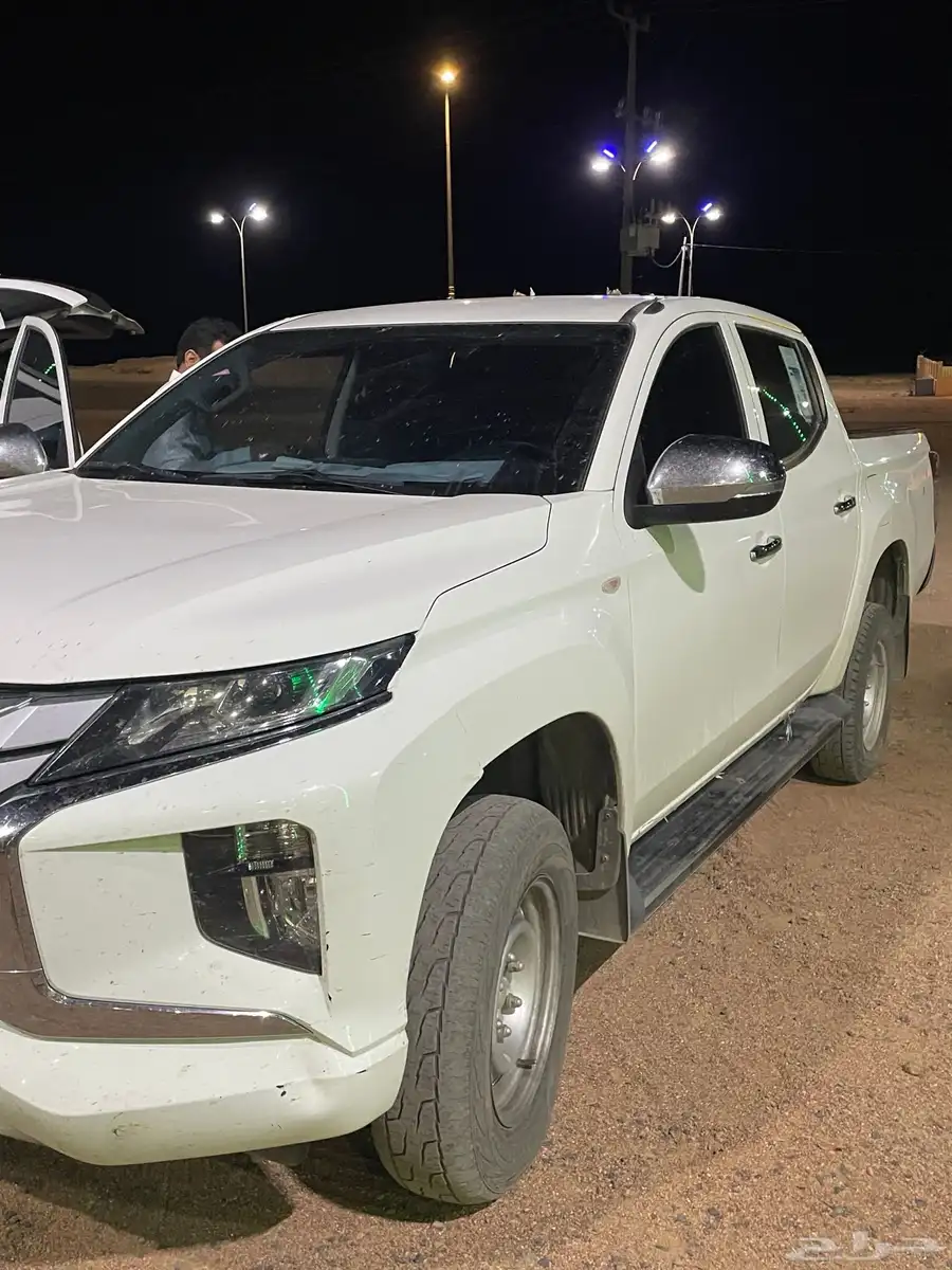 للبيع ميتسوبيشي L200 GLS ديزل فل كامل موديل 2023 0