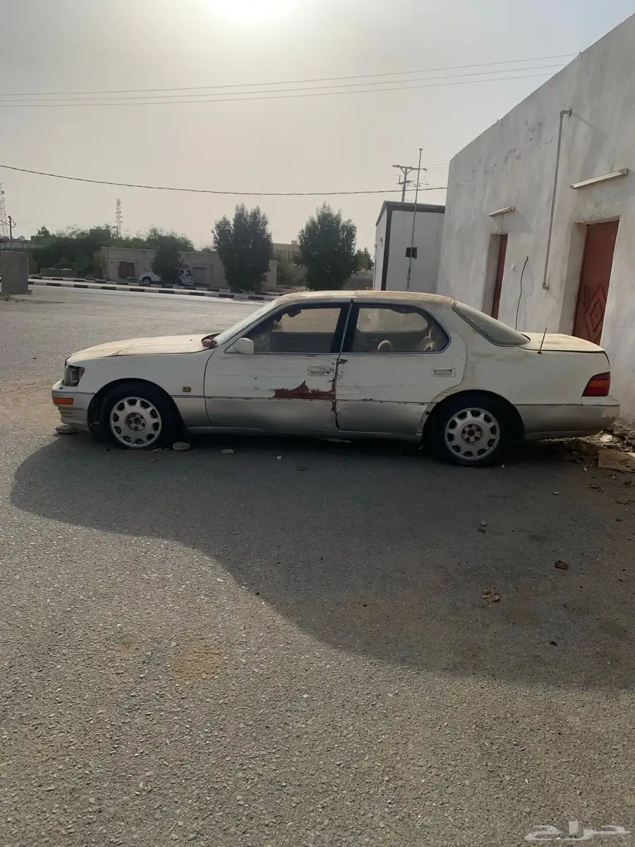 للبيع لكز400 تشليح 4