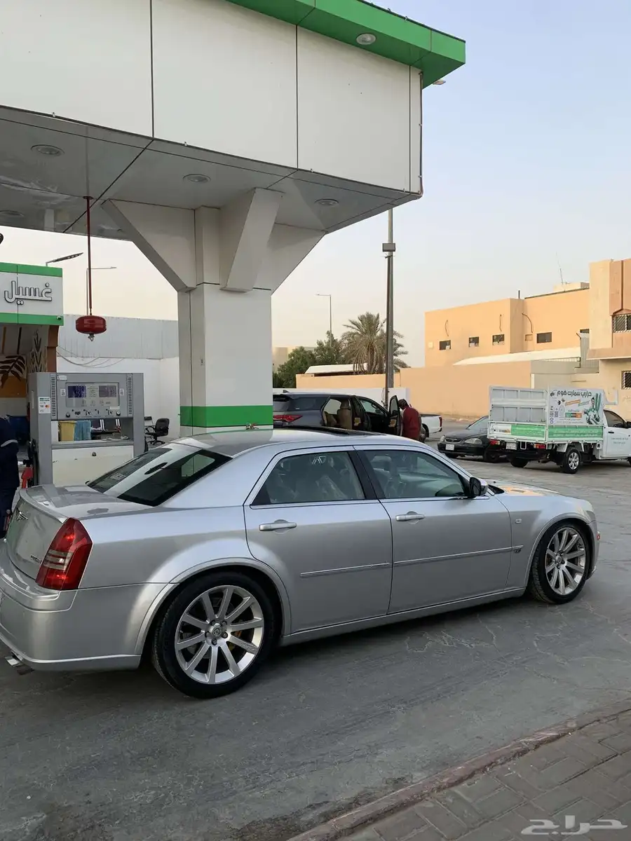 كرايسلر SRT8 اصلي 1