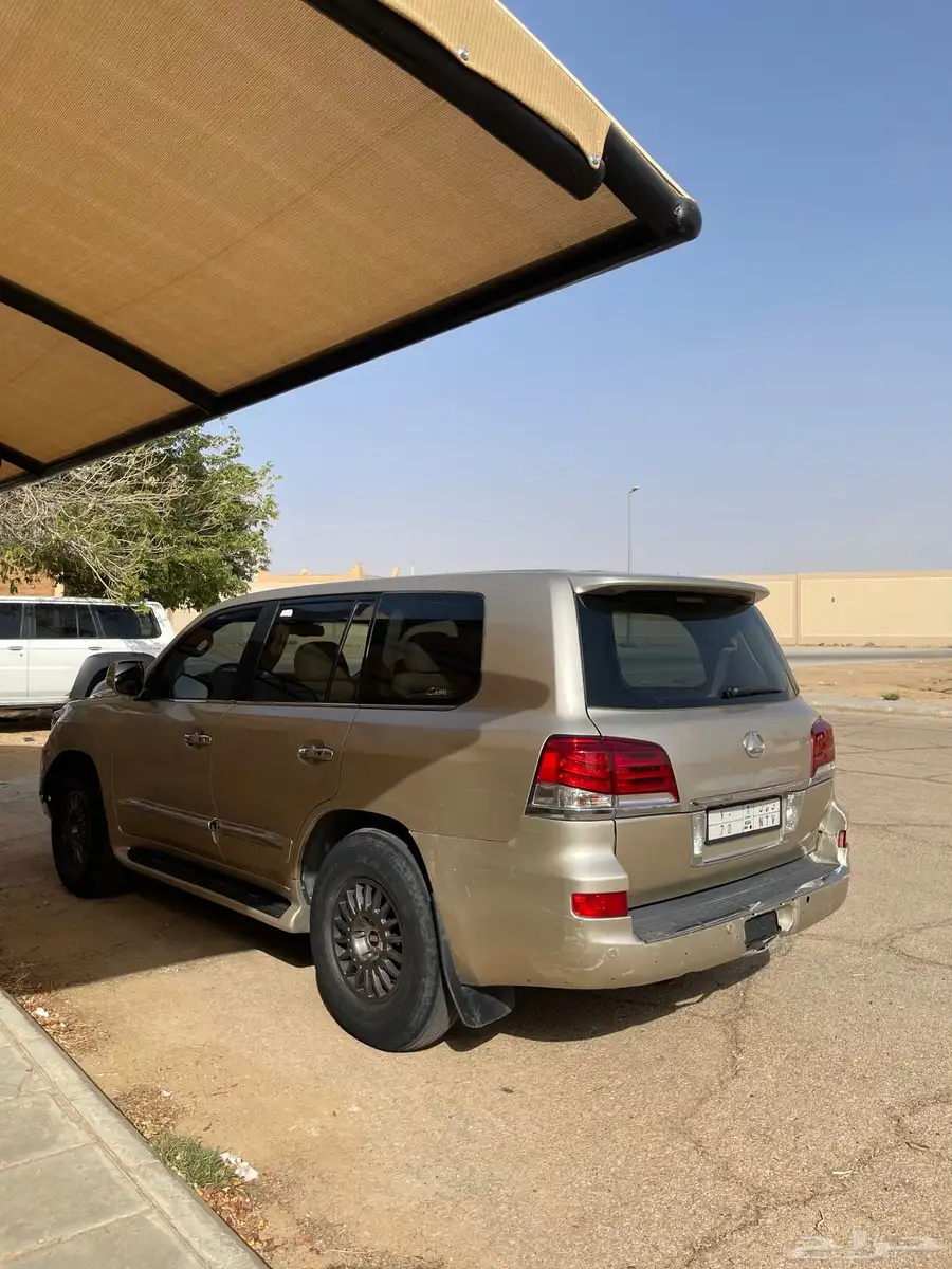 جيب لكزس LX570 موديل 2009 محول خارجي 2015 7