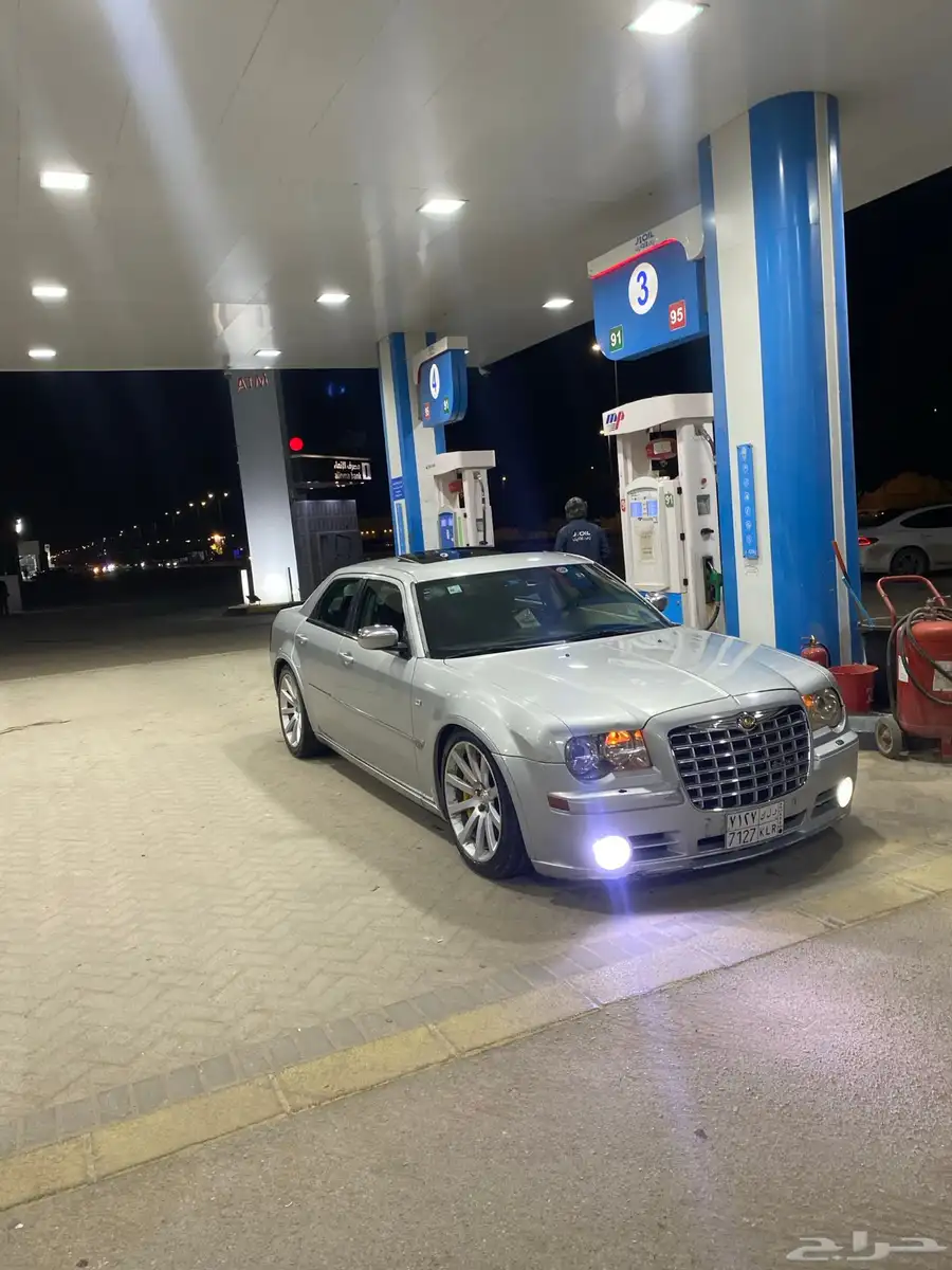 كرايسلر SRT8 اصلي 15