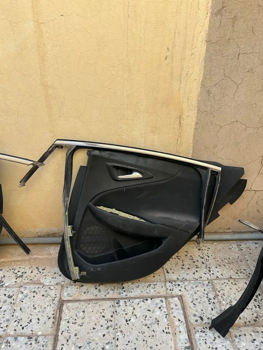 قطع غيار ماليبو 2017 وطالع 4