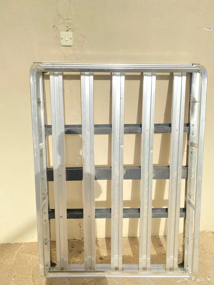 عرشه تركب على جميع السيارات مستعمله 0