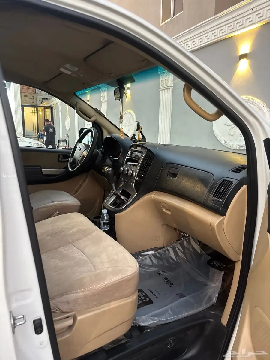 باص H1 هيونداي 9