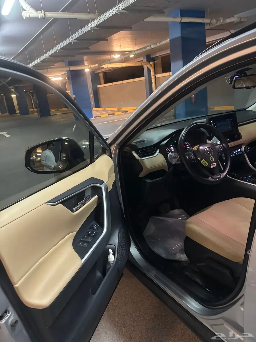 راف فور RAV4 فل كاملXLE دبل (نظيف) 5