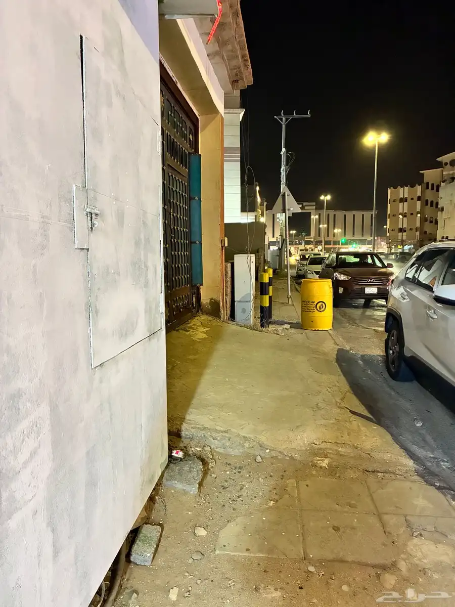 محل موقع مميز وشارع حيوي للاجار 1