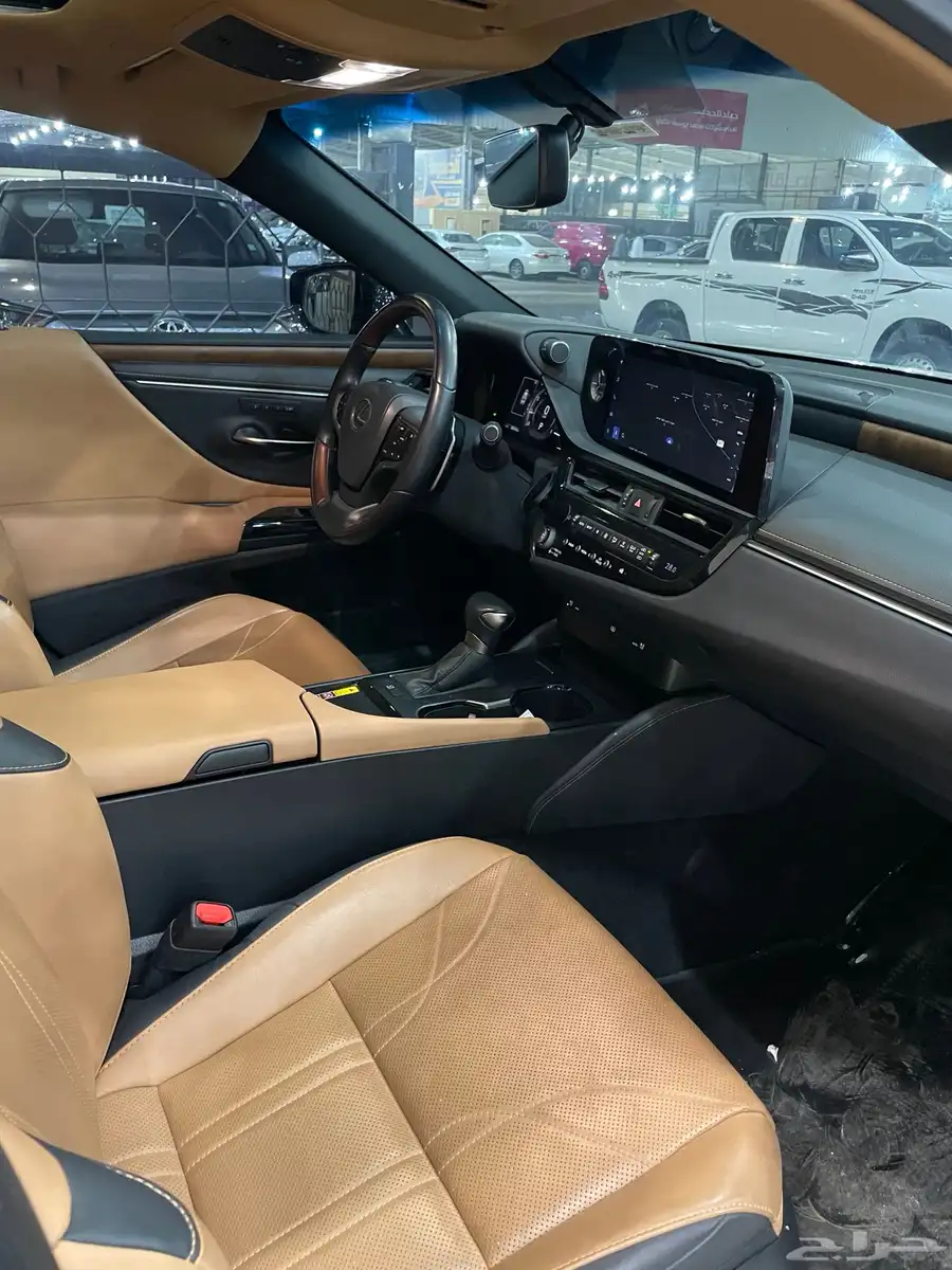 لكزس ES350 موديل 2023 (CC) 10