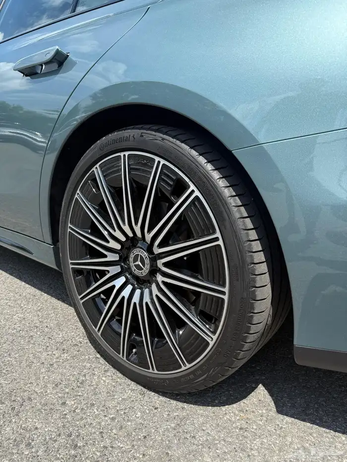 2025 Mercedes E350 4Matic AMG فل كامل 4