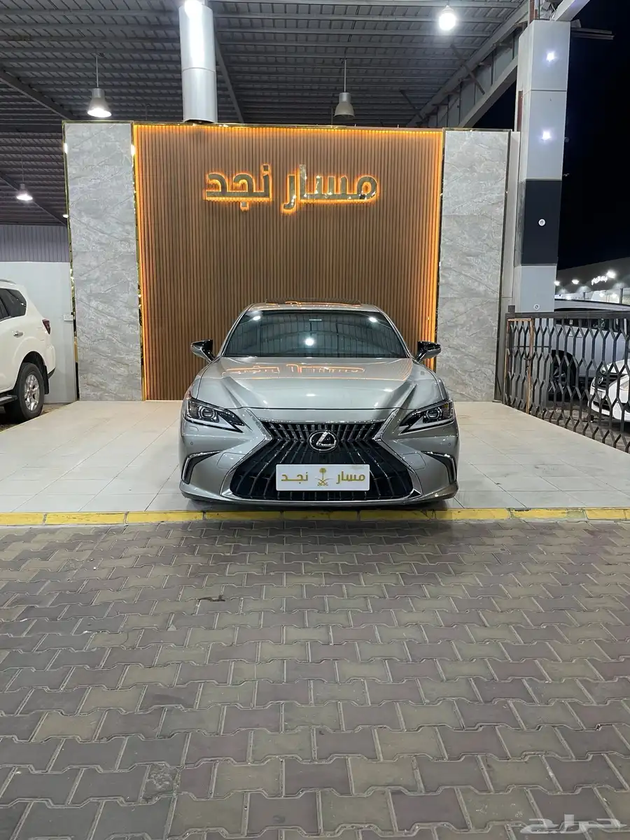 لكزس ES350 موديل 2023 (CC) 0