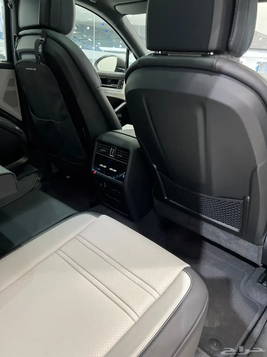 PORSCHE CAYENNE 2025 9