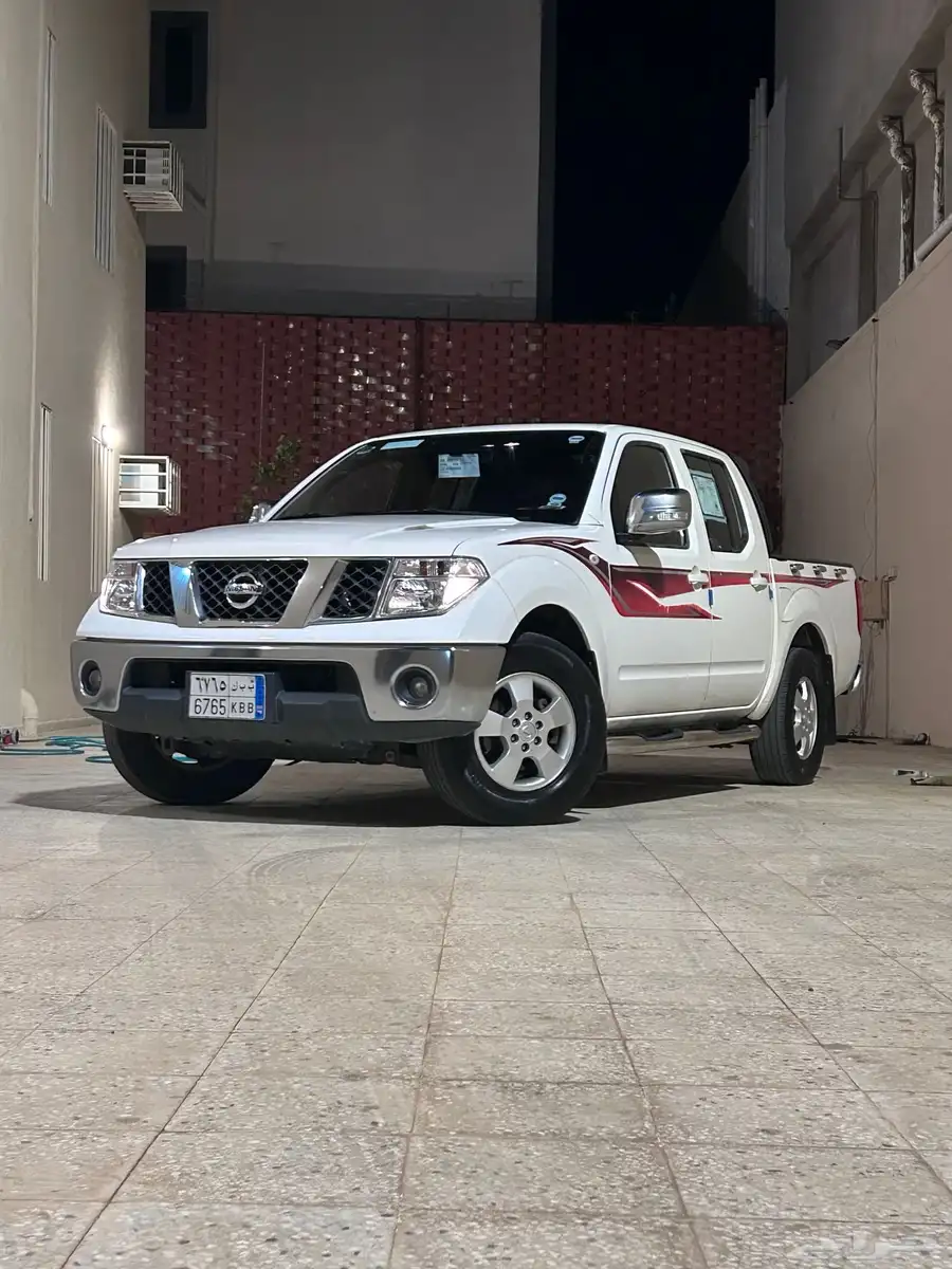 نيسان نفارا 2015 0
