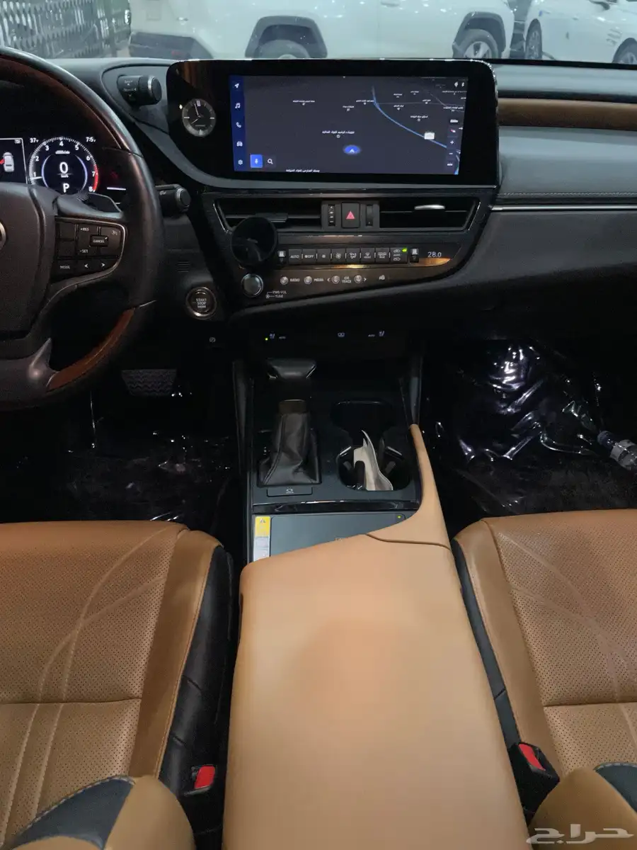 لكزس ES350 موديل 2023 (CC) 17