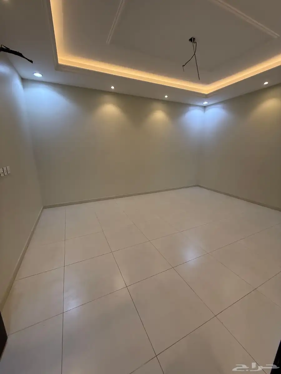 للبيع شقق علويه ببايكه وغرفه سائق حي الموسي خميس مشيط 480 18