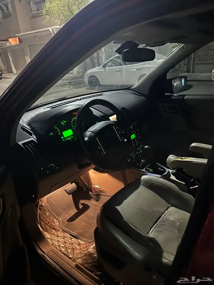 لاند روفر LR2 9