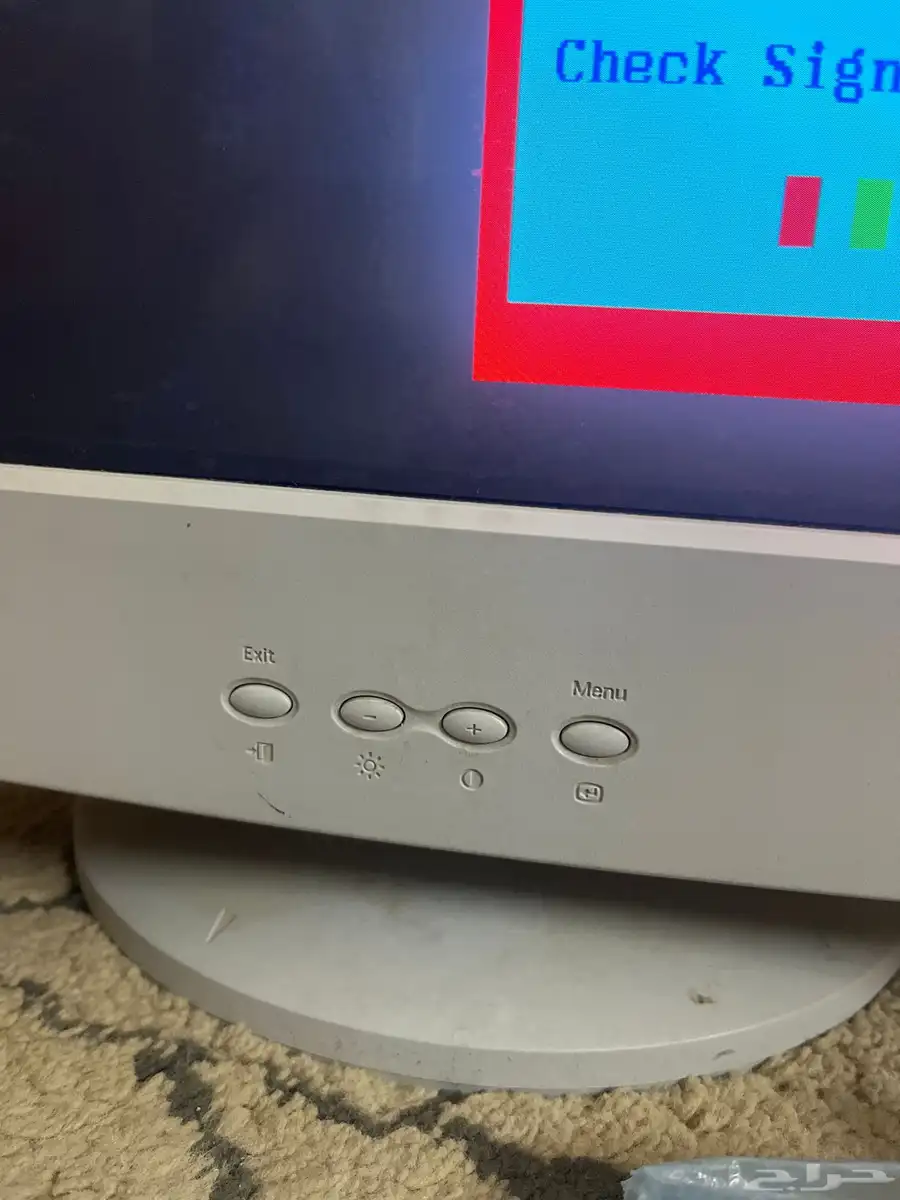 شاشة سامسونج قديمه نظيفه syncmaster 753dfx 4