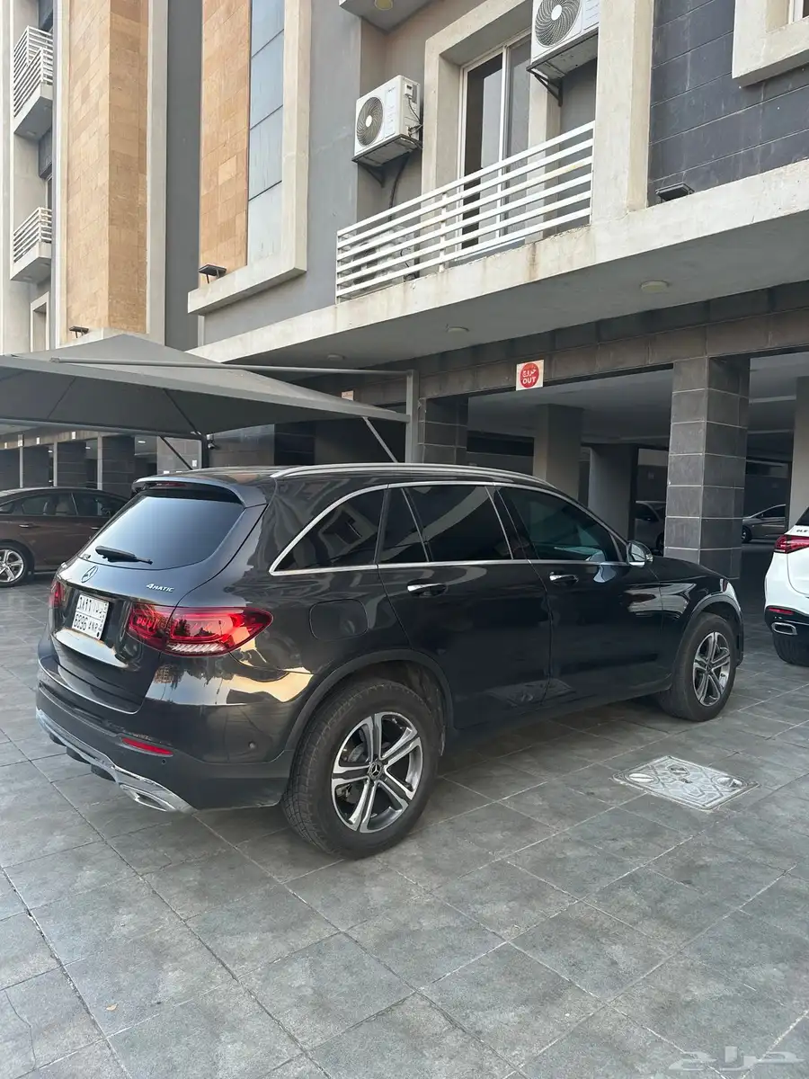 مرسيدس GLC300 2