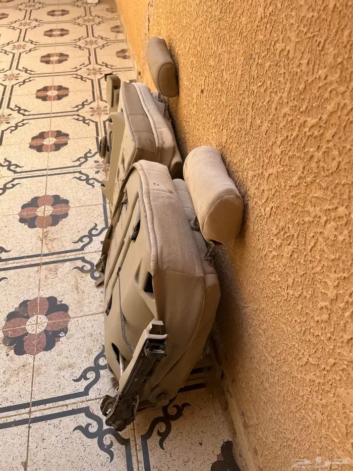 مراتب خلفيه لاندكروزر 1