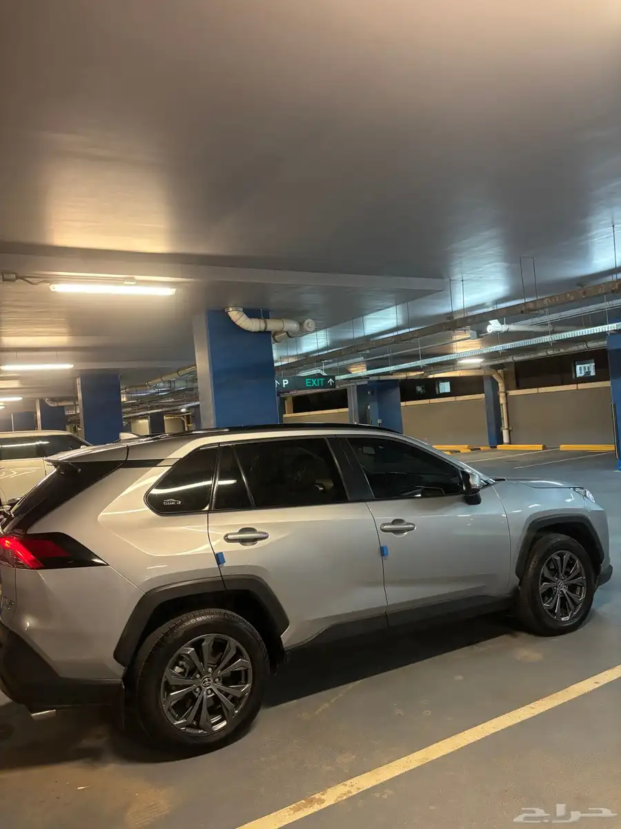 راف فور RAV4 فل كاملXLE دبل (نظيف) 9