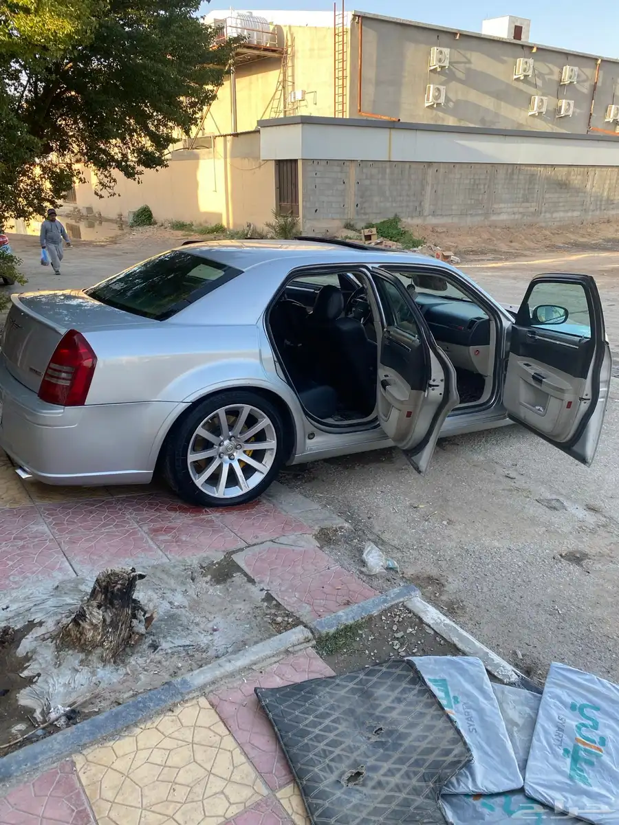 كرايسلر SRT8 اصلي 14