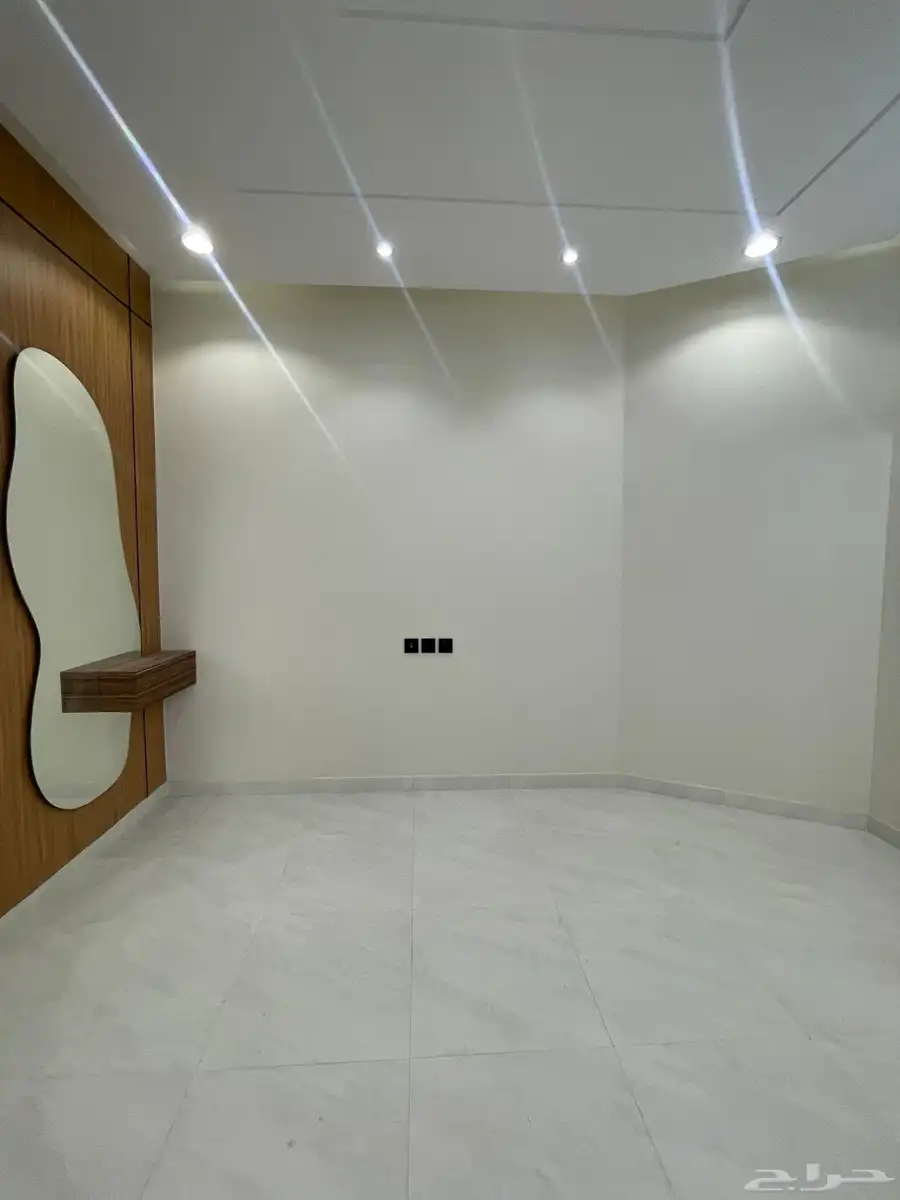 للبيع شقه علويه بسطح خاص من منتصف الشقه للسطح 540 الف حطين 9