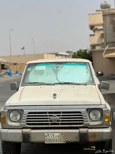نيسان 2