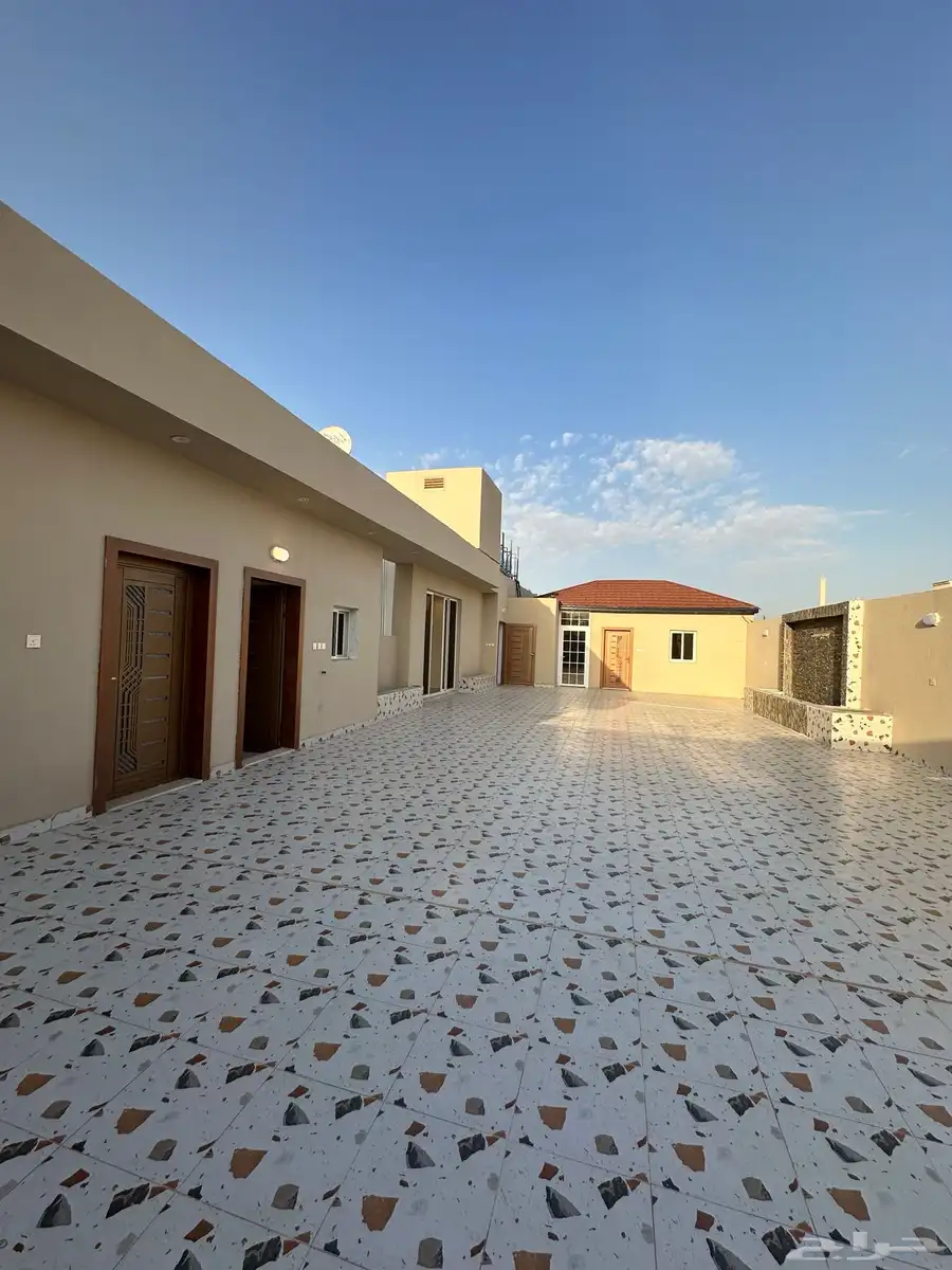 شقق وملحق للبيع شارع الجيش 0